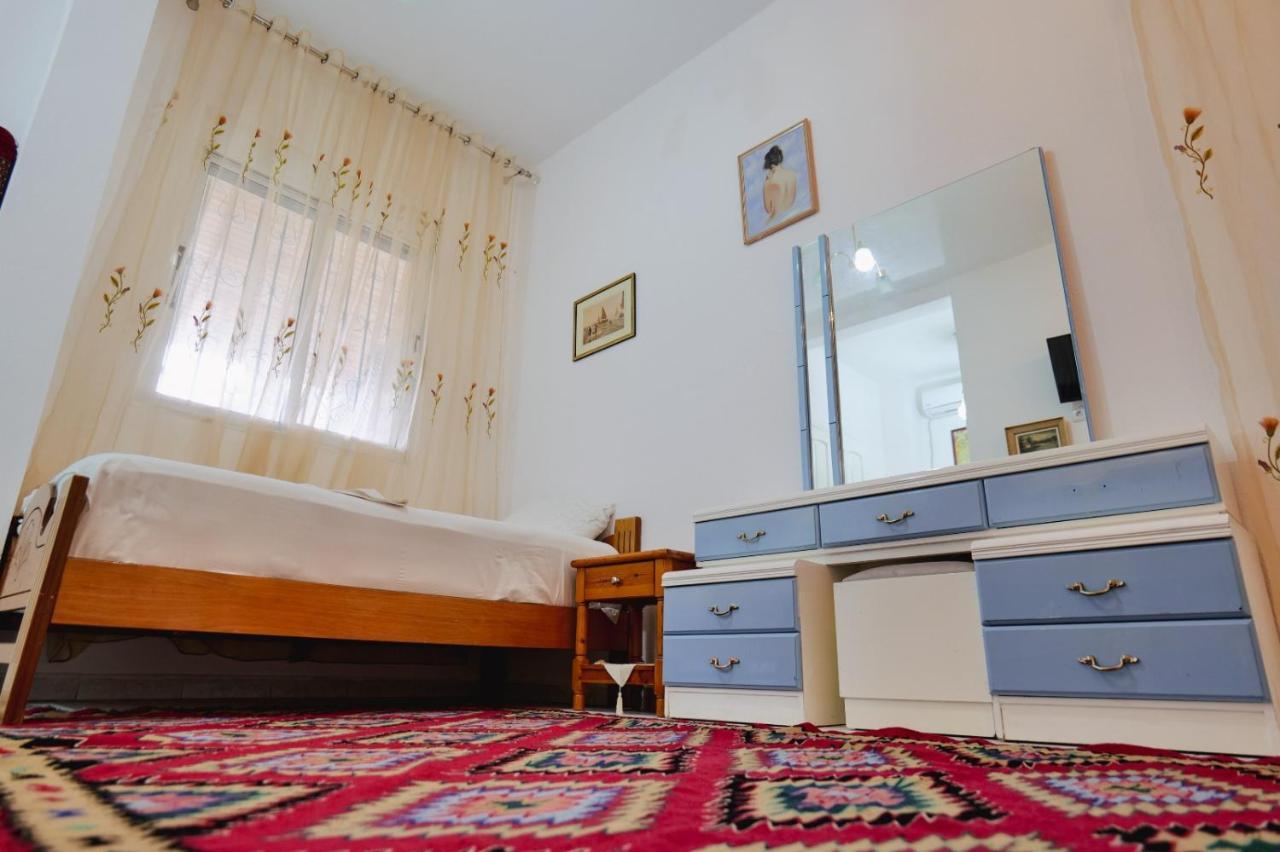 Ferienwohnung Seferi'S Apartament Sarandë Exterior foto